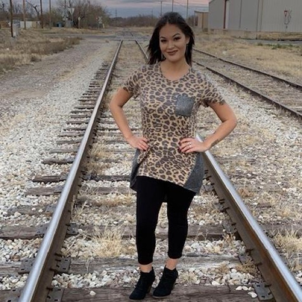 The sparkside backdrop leopard top